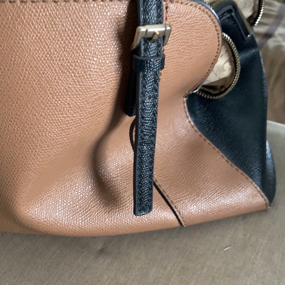 Beautiful Guess handbag - Picture 5 of 9